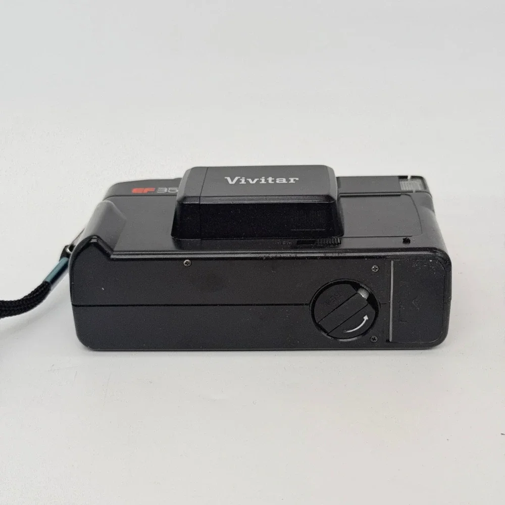Vintage Camera Lot Vivitar PS:35 Auto Focus Vivitar EF35 Kodak Instamatic 154